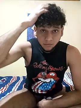 Snapshot of prototipoA45 chatting on November 18, 3:12 am prototipoA45 online show from November 18, 3:12 am