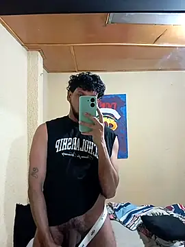 Snapshot of prototipoA45 chatting on November 27, 4:47 am prototipoA45 online show from November 27, 4:47 am