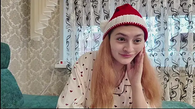 Snapshot of SweetLiaison chatting on December 3, 5:59 am SweetLiaison online show from December 3, 5:59 am