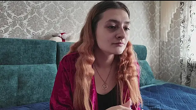 SweetLiaison online show from February 19, 10:33 am