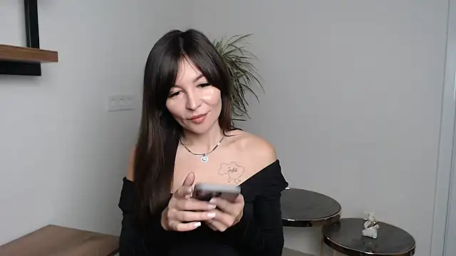 Snapshot of Veronichkaaa chatting on December 2, 7:25 am Veronichkaaa online show from December 2, 7:25 am