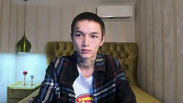 Snapshot of Ionarne chatting on December 3, 12:14 pm Ionarne online show from December 3, 12:14 pm