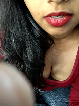 Sexy Divya   online show from February 10, 10:08 am