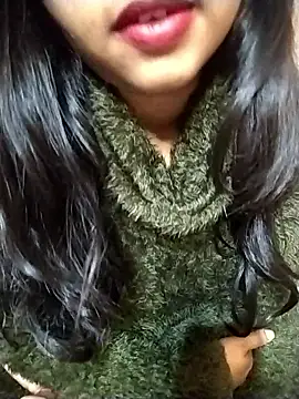 Sexy Divya   online show from February 17, 10:38 pm