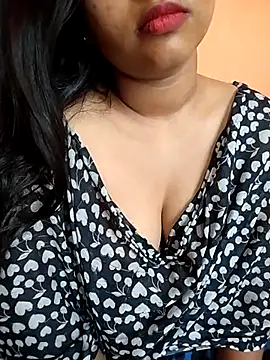Sexy Divya   online show from June 4, 5:24 am