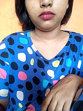 Sexy Divya   online show from June 18, 1:39 am