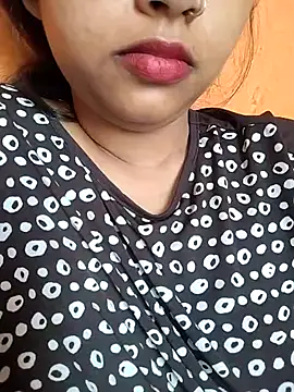 Sexy Divya   online show from June 19, 1:21 am