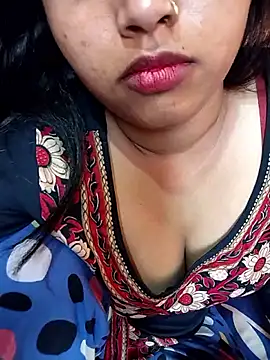 Sexy Divya   online show from June 19, 1:26 pm