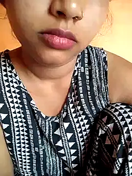 Sexy Divya   online show from June 22, 1:18 am