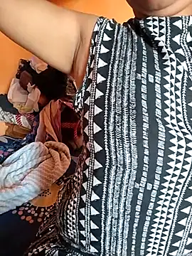 Sexy Divya   online show from June 24, 1:04 am