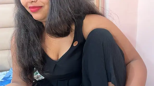Sexy Divya   online show from June 24, 1:10 pm