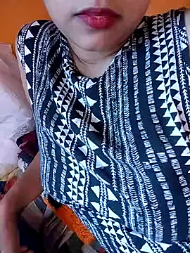 Sexy Divya   online show from June 25, 8:30 am