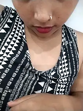 Sexy Divya   online show from July 26, 7:59 am