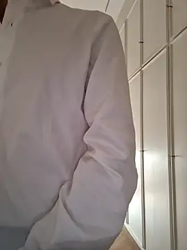 Snapshot of CuteDaddy92 chatting on March 4, 1:39 pm CuteDaddy92 online show from March 4, 1:39 pm