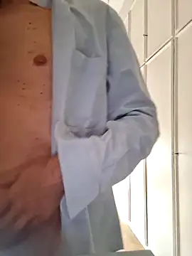 Snapshot of CuteDaddy92 chatting on March 6, 8:55 am CuteDaddy92 online show from March 6, 8:55 am