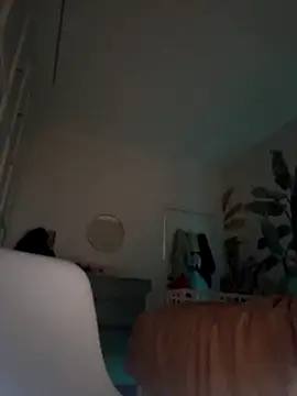 Snapshot of CuteDaddy92 chatting on March 12, 8:09 am CuteDaddy92 online show from March 12, 8:09 am