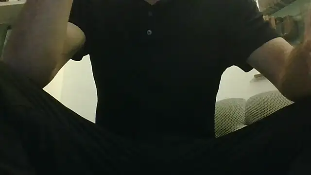 Snapshot of CuteDaddy92 chatting on March 19, 10:47 pm CuteDaddy92 online show from March 19, 10:47 pm