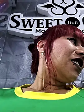 Snapshot of GemaSweet chatting on December 4, 12:36 pm GemaSweet online show from December 4, 12:36 pm