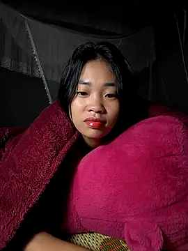 Snapshot of Lynly_k2 chatting on November 19, 1:27 am Lynly k2 online show from November 19, 1:27 am