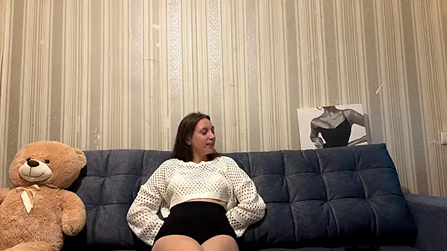 Snapshot of CarliBatas chatting on November 15, 3:08 pm CarliBatas online show from November 15, 3:08 pm