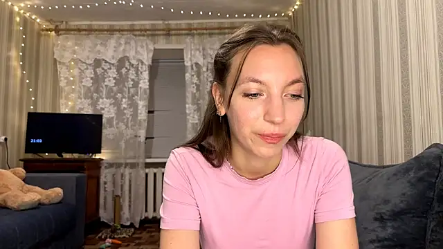 Snapshot of CarliBatas chatting on November 28, 5:04 pm CarliBatas online show from November 28, 5:04 pm