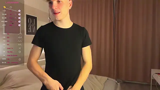 Snapshot of Hotpeppers666 chatting on November 23, 5:57 pm Hotpeppers666 online show from November 23, 5:57 pm