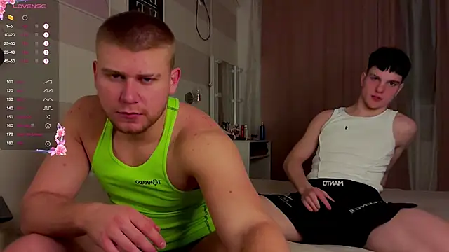 Snapshot of Hotpeppers666 chatting on February 26, 7:24 pm Hotpeppers666 online show from February 26, 7:24 pm