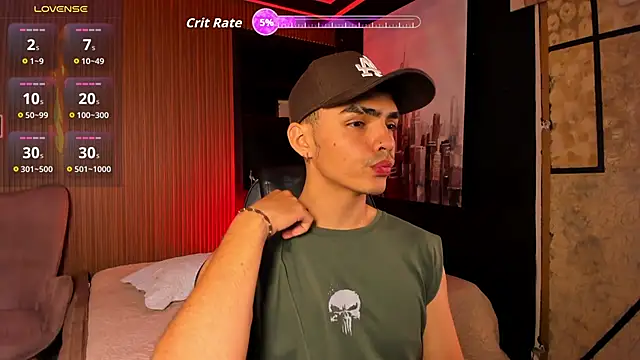 Snapshot of NicoKingg_ chatting on November 24, 1:49 am NicoKingg online show from November 24, 1:49 am