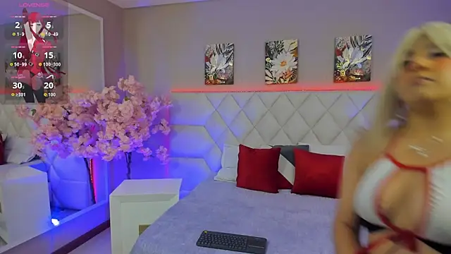 Snapshot of Neko_pam chatting on November 24, 12:05 pm Neko pam online show from November 24, 12:05 pm