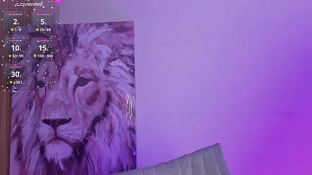 katemooss  online show from February 2, 12:59 pm