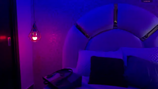 Snapshot of aria_sm chatting on November 12, 7:13 pm aria sm online show from November 12, 7:13 pm