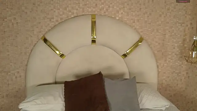 Snapshot of aria_sm chatting on November 15, 7:10 pm aria sm online show from November 15, 7:10 pm