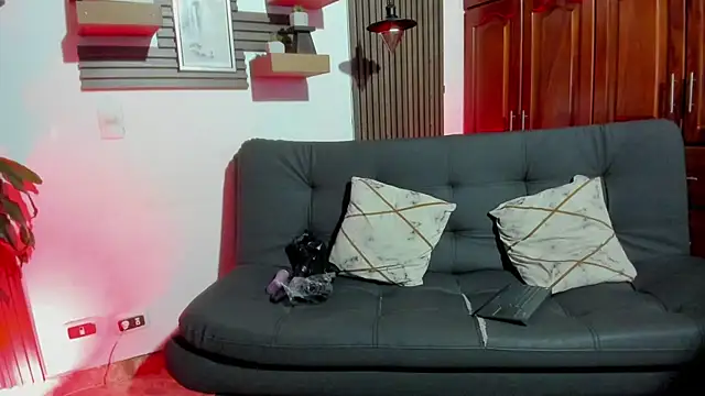 Melany 27 online show from December 4, 2:26 pm