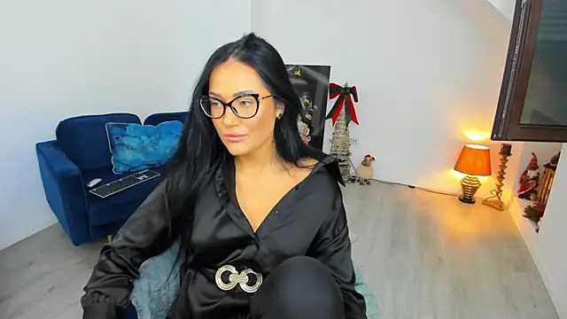 Snapshot of AnyaEvy chatting on November 28, 4:26 am AnyaEvy online show from November 28, 4:26 am