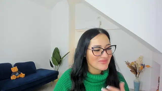 Snapshot of AnyaEvy chatting on February 18, 5:36 am AnyaEvy online show from February 18, 5:36 am