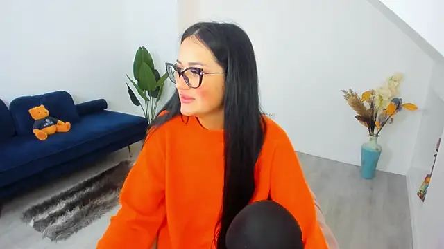 Snapshot of AnyaEvy chatting on March 5, 5:03 am AnyaEvy online show from March 5, 5:03 am