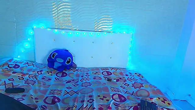 CurlyAliccia  online show from November 14, 11:46 pm