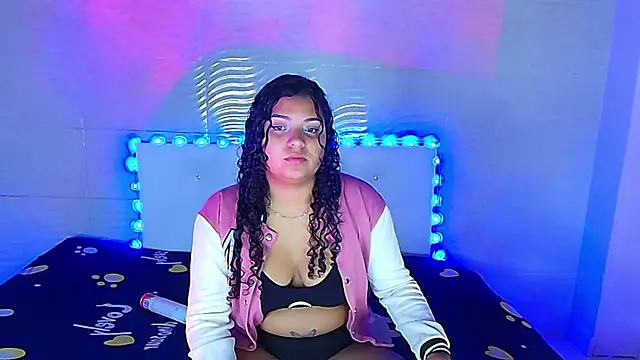 CurlyAliccia  online show from November 16, 11:54 pm