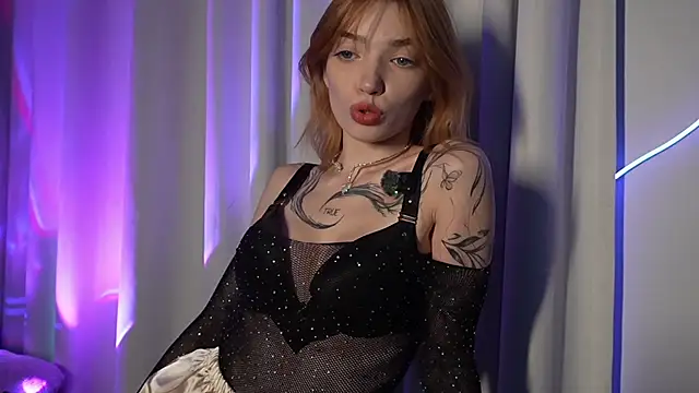 LinaaVelle online show from May 24, 12:26 am