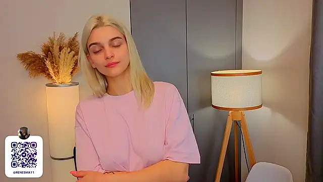 Snapshot of AdameShoyer chatting on November 21, 9:02 pm AdameShoyer online show from November 21, 9:02 pm