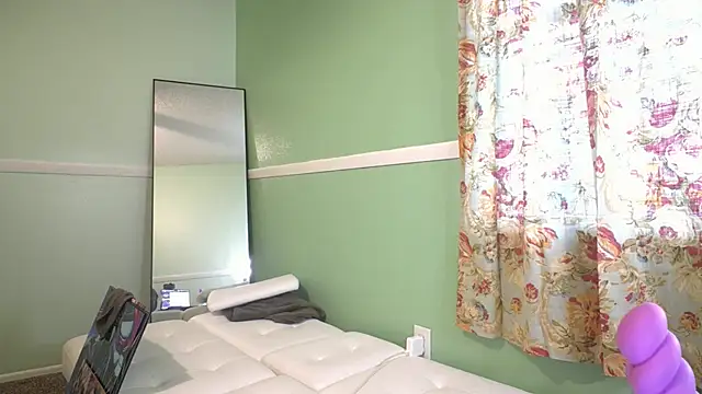 RosieCheeks  online show from June 30, 10:22 pm