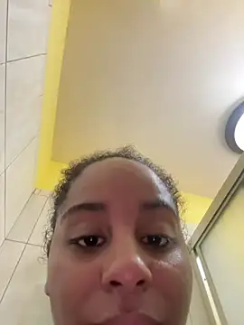 Snapshot of Nicolitalalinda chatting on March 2, 5:08 am Nicolitalalinda online show from March 2, 5:08 am