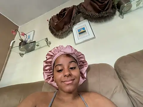 Snapshot of Nicolitalalinda chatting on March 20, 8:25 pm Nicolitalalinda online show from March 20, 8:25 pm