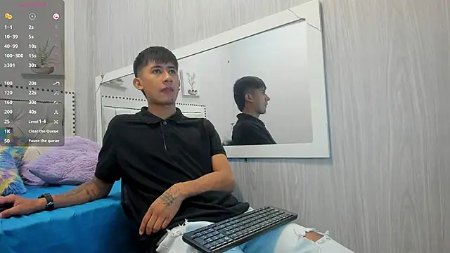 Vinackk online show from December 4, 2:10 am