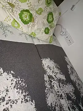 Snapshot of She_Sars chatting on November 22, 5:50 am She Sars online show from November 22, 5:50 am