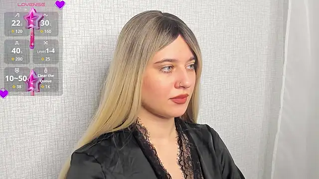 Snapshot of Cherry_B1isss chatting on November 27, 8:44 pm Cherry B1isss online show from November 27, 8:44 pm