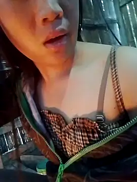 Snapshot of Yumiik2kk chatting on November 25, 11:27 pm Yumiik2kk online show from November 25, 11:27 pm