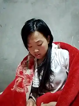 Snapshot of Yumiik2kk chatting on December 14, 10:25 pm Yumiik2kk online show from December 14, 10:25 pm