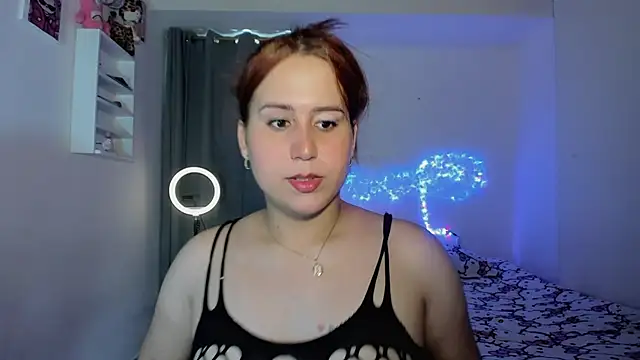 Sofiababyy online show from July 18, 5:28 pm