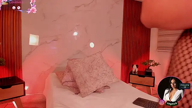 sara  gomez online show from February 27, 4:12 am